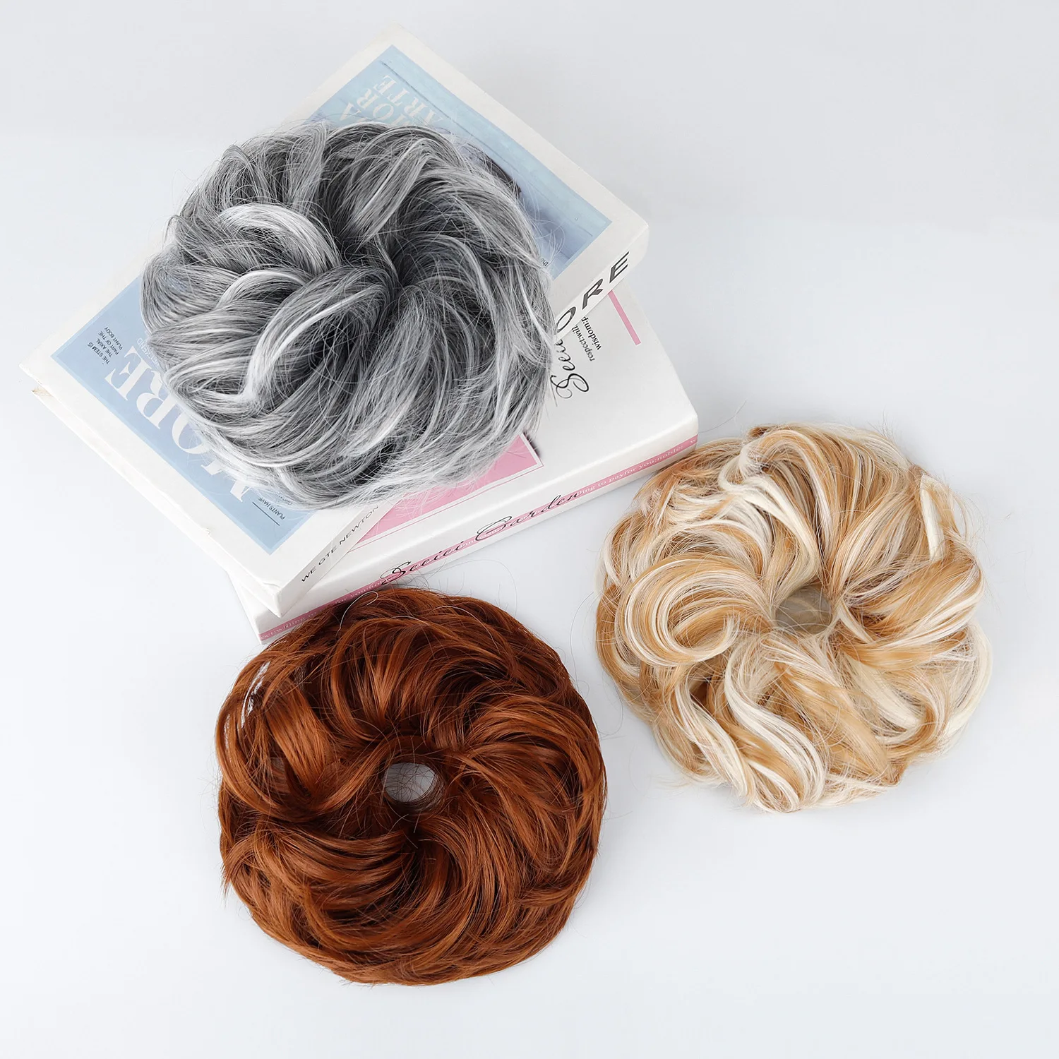 Elegancka, falowana, nieco nie – Claw Clip Messy Bun Hair Piece recenzja i cena
